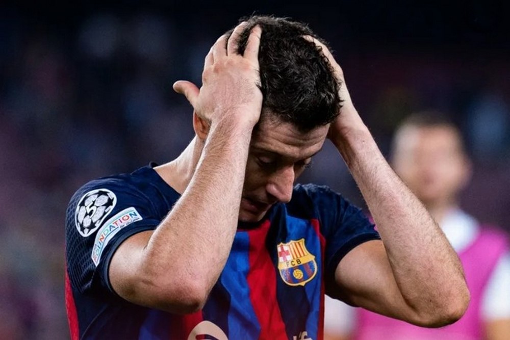 Barcelona nhận án phạt từ mùa giải La Liga